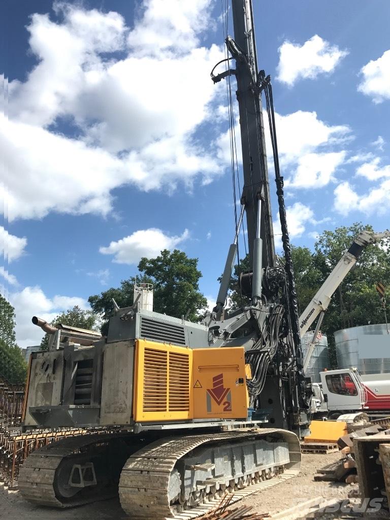 Liebherr LB 36 중형 드릴 장비