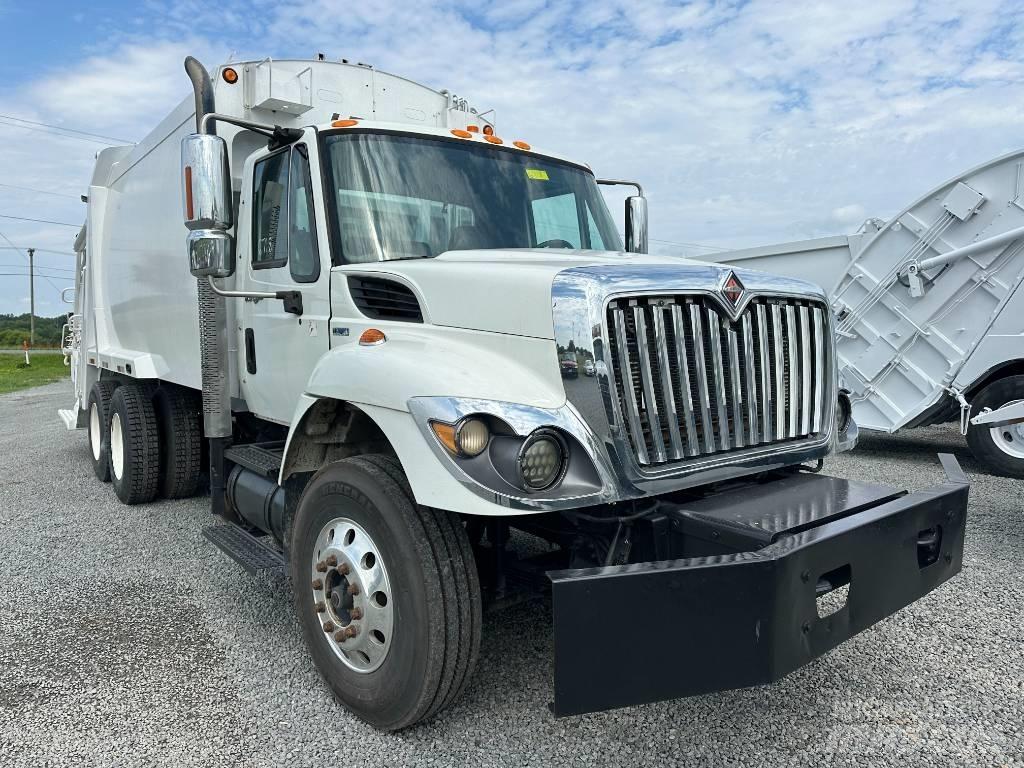 International 7400 폐기물 수거 트럭