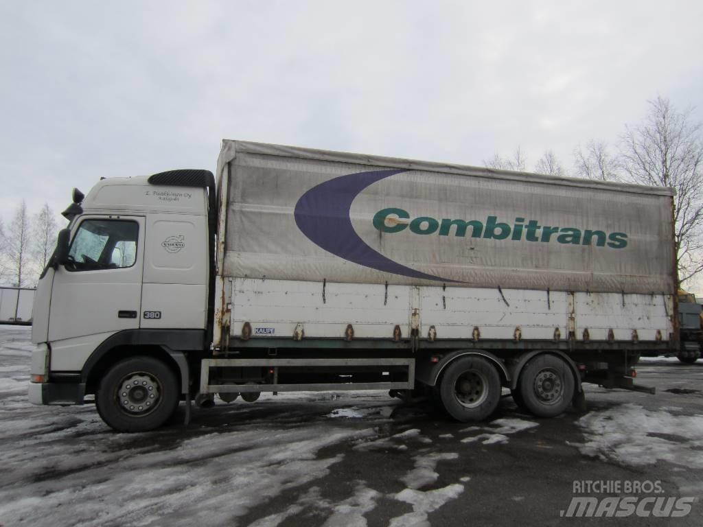 Volvo FH 12 6X2 4800 커튼사이더 트럭
