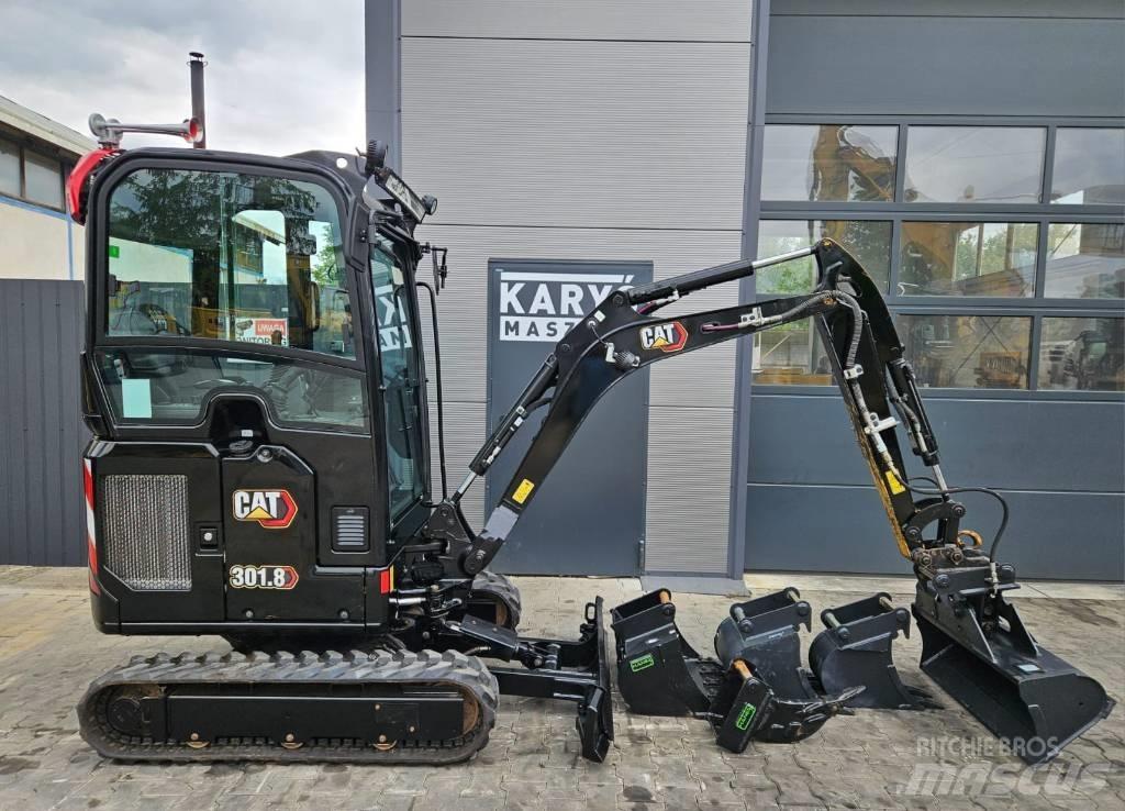 CAT 301.8 CR 소형 굴삭기 7톤 미만