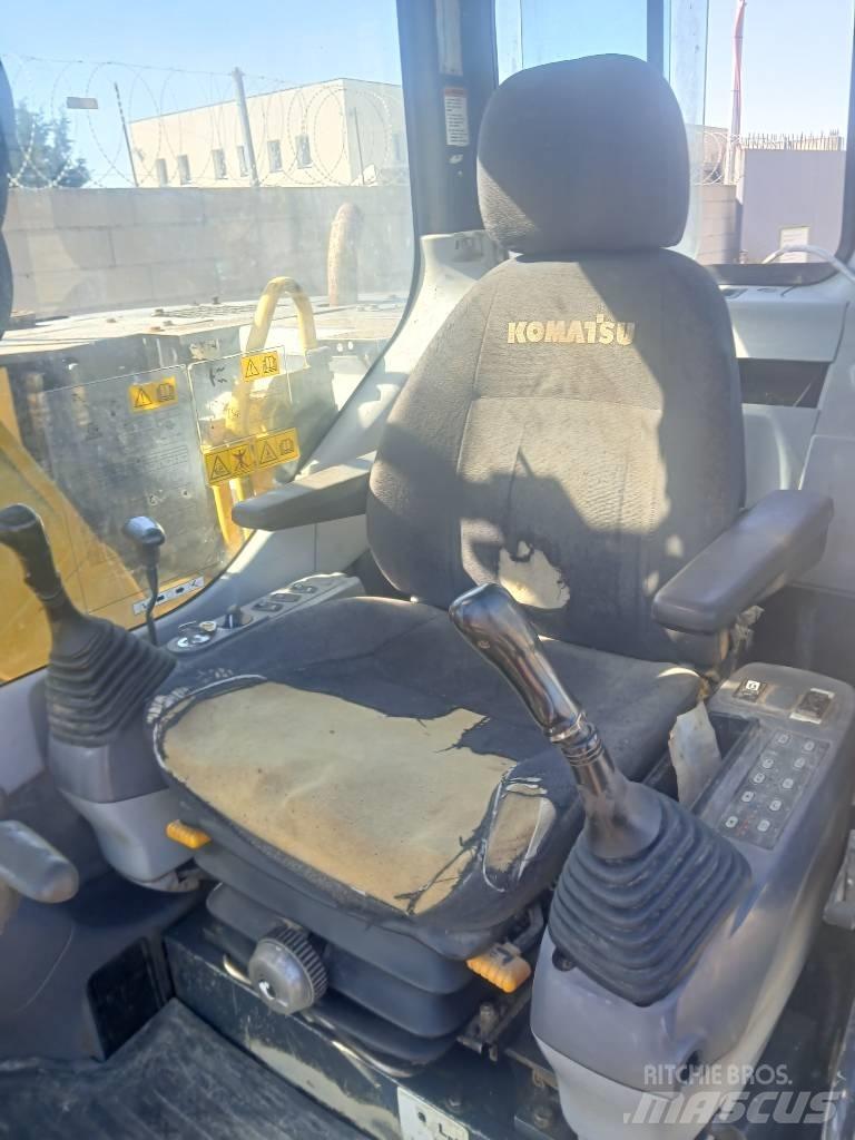 Komatsu PC 128 US 대형 굴삭기 29톤 이상