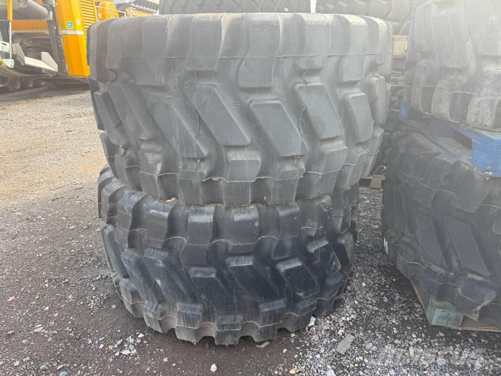 Goodyear 750/65R25 타이어, 휠 및 림