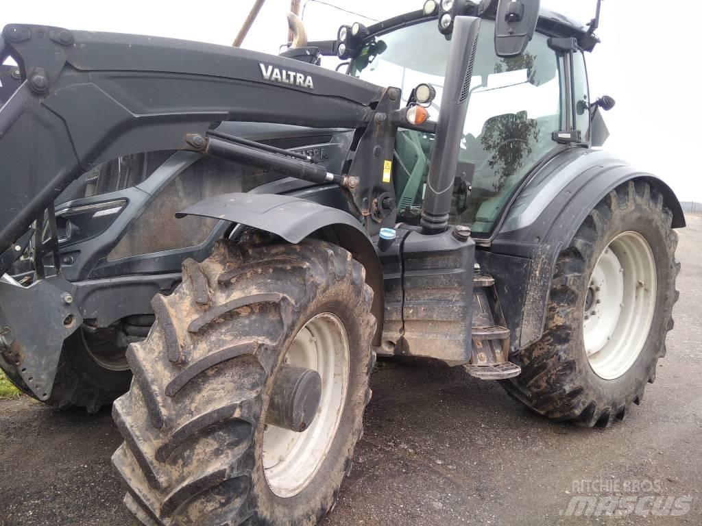 Valtra T 234 V 트랙터