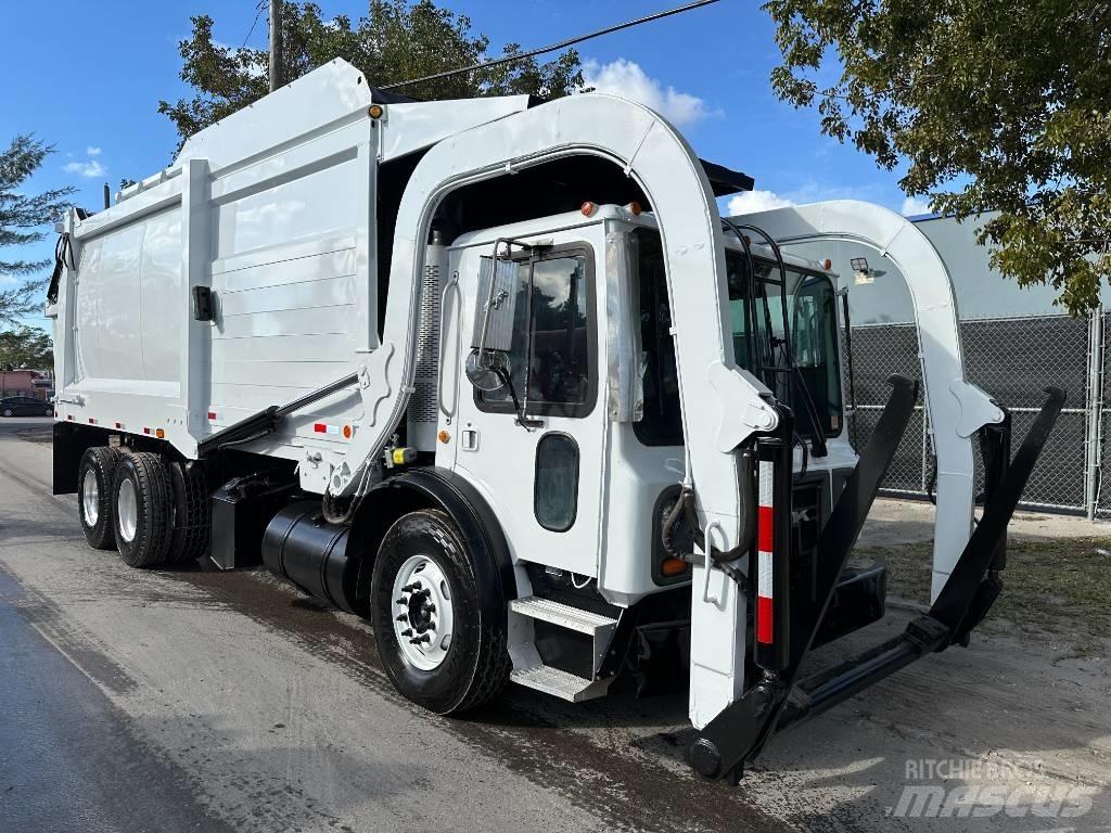 Mack MRU 613 폐기물 수거 트럭