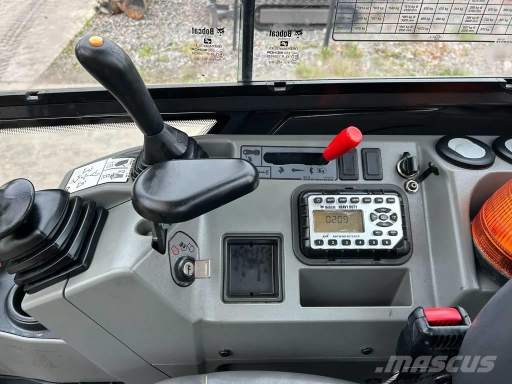 Bobcat E 27z 소형 굴삭기 7톤 미만