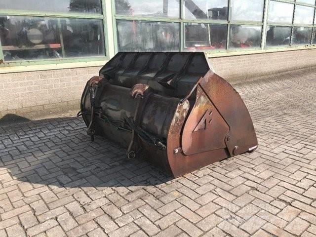 Volvo Overkipbak 버켓