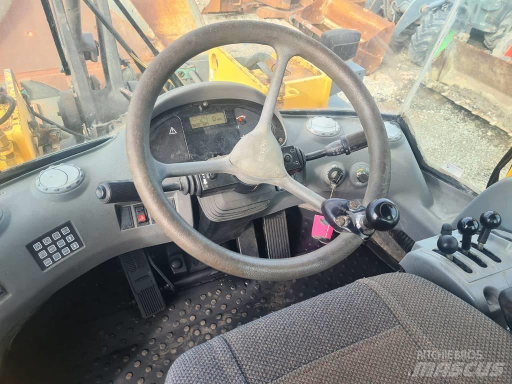 Volvo L 120 E  휠로우더