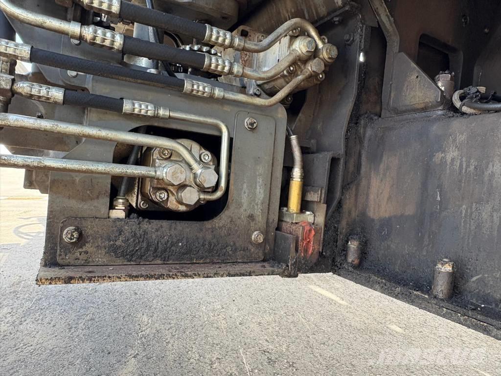 Vögele SUPER 1900-3i 아스팔트 포장장비