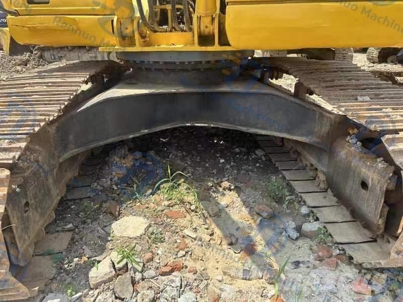Komatsu PC220-7 대형 굴삭기 29톤 이상