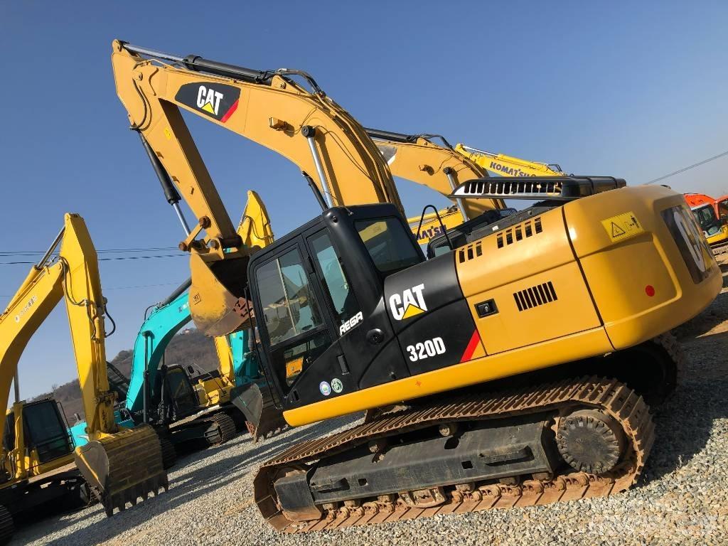 CAT 320 D 대형 굴삭기 29톤 이상