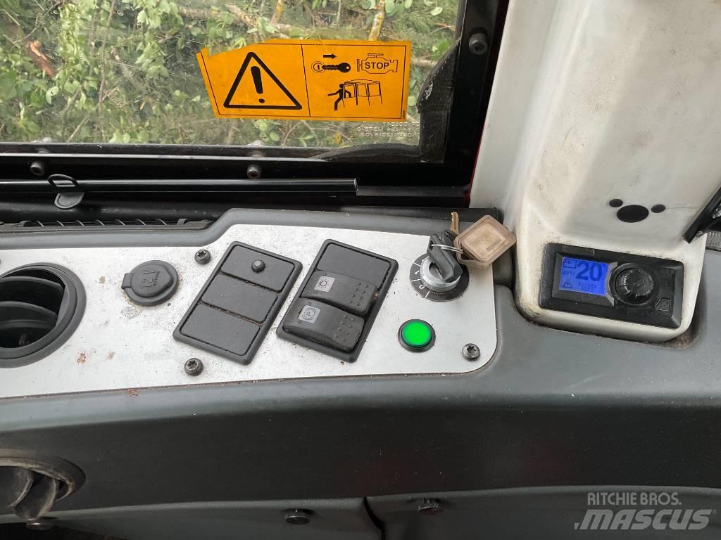 Komatsu 845 원목 포워더