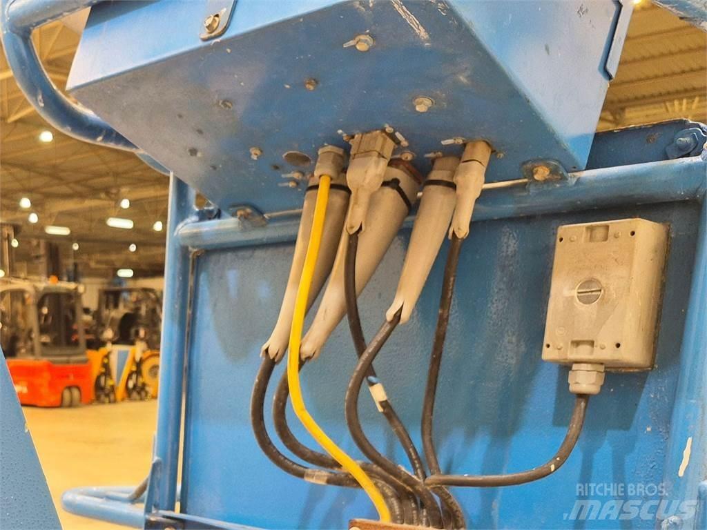Genie Z30 20NRJ 관절형 전동이동 리프트