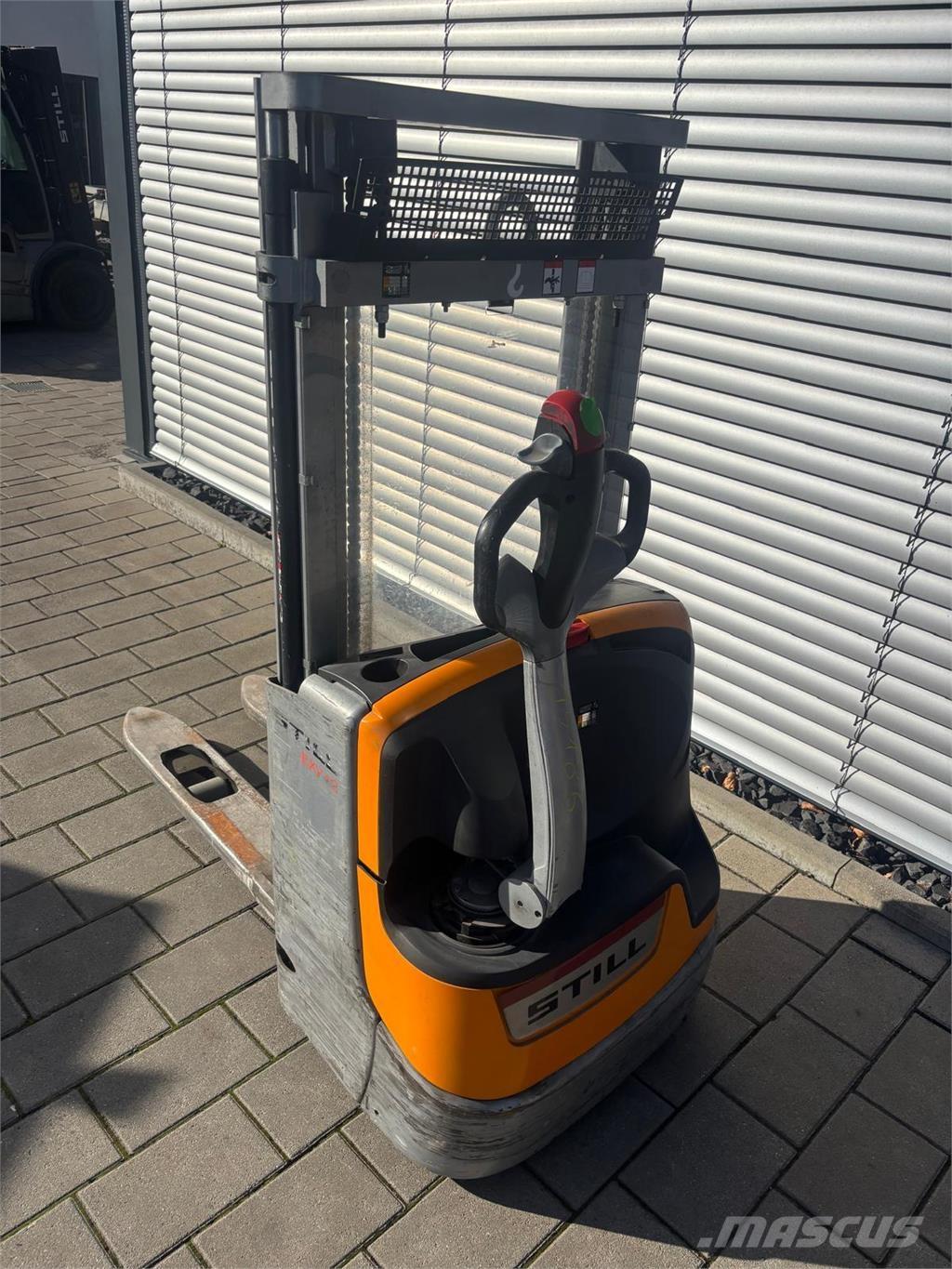 Still EXV12 보행식 리치 지게차