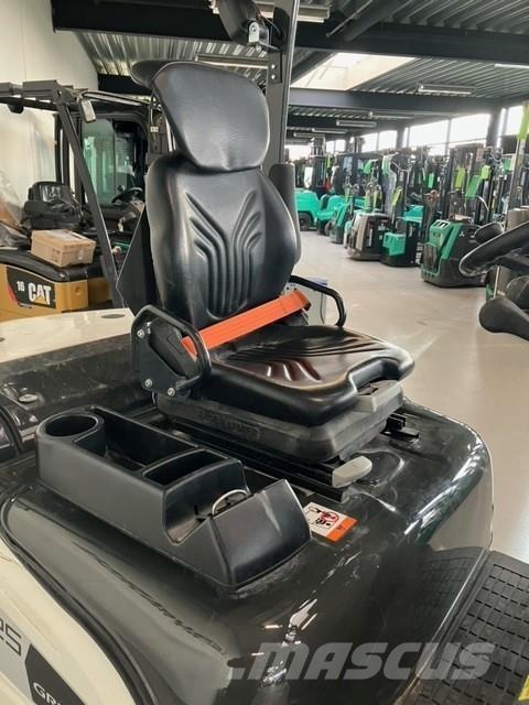 Mitsubishi FD25N3 디젤 지게차