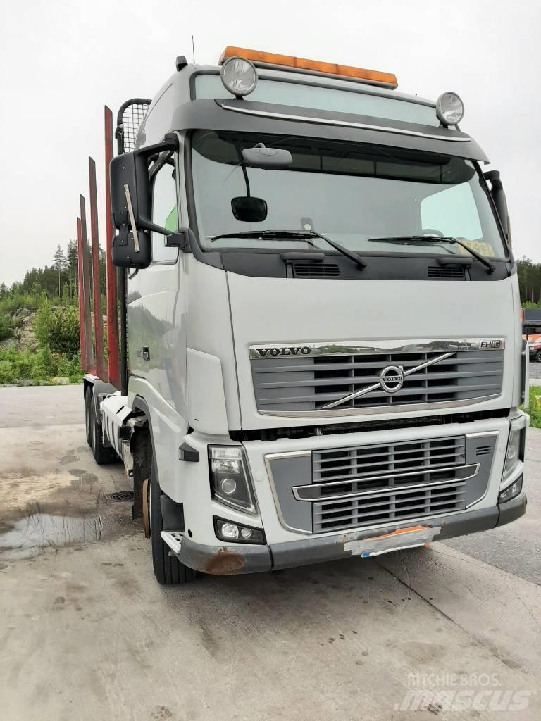 Volvo FH 16 목재 트럭