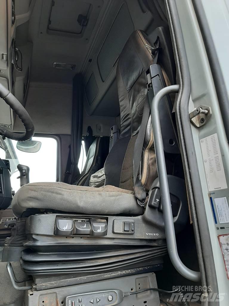 Volvo FH 16 목재 트럭