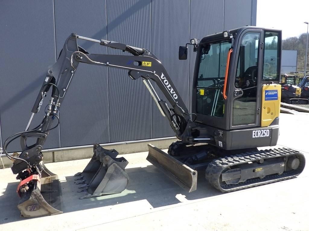 Volvo ECR 25 D 소형 굴삭기 7톤 미만