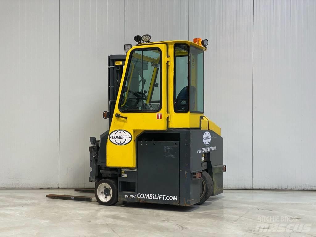 Combilift CBE2500 4방향 리치트럭