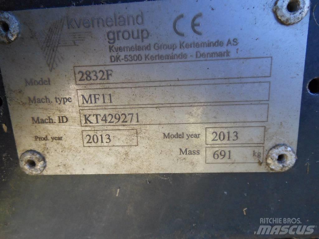 Kverneland 2832-F 모어 컨디셔너