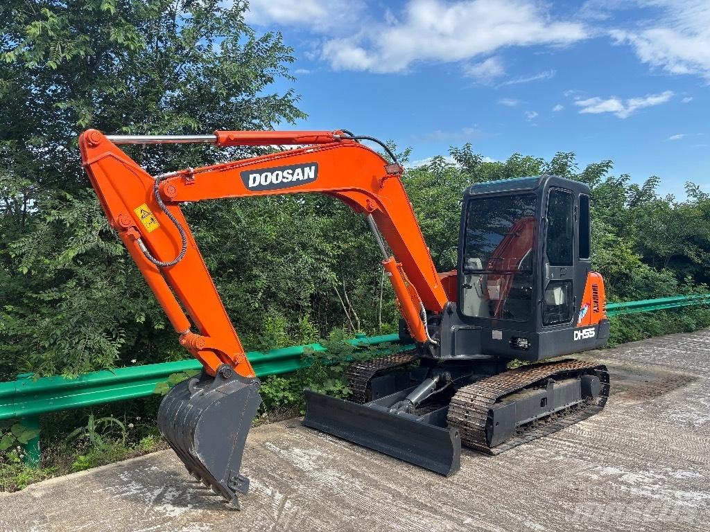 Doosan DH 55 소형 굴삭기 7톤 미만