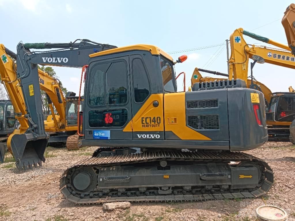 Volvo EC 140 중형굴삭기 7톤-28톤