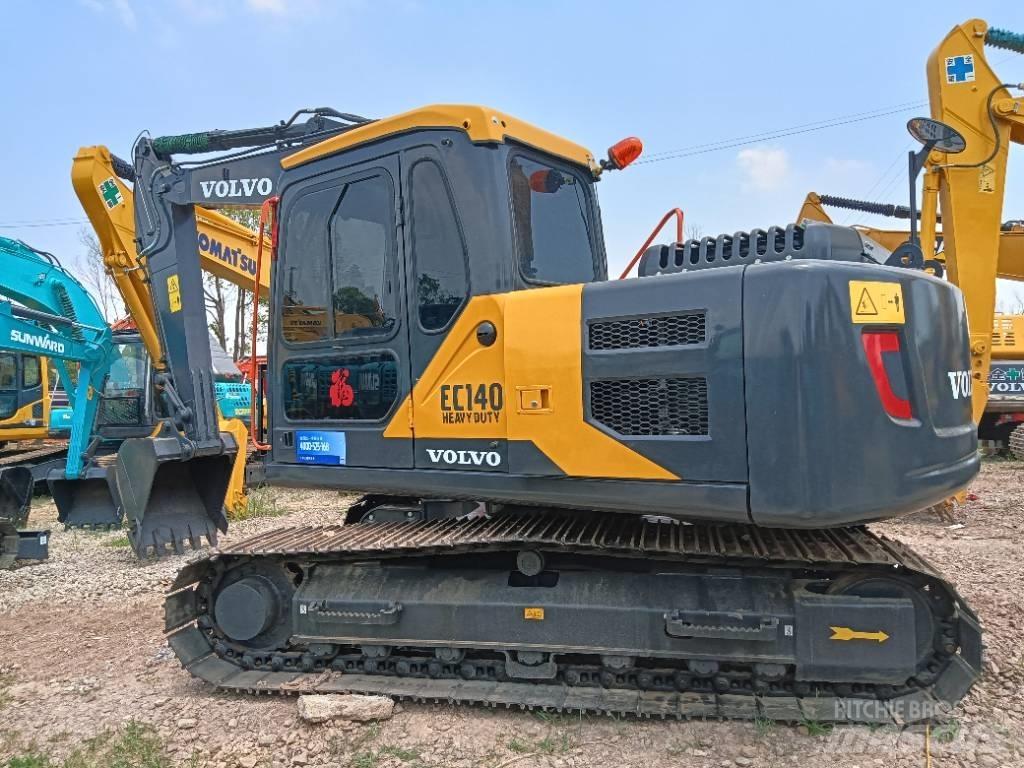 Volvo EC 140 중형굴삭기 7톤-28톤