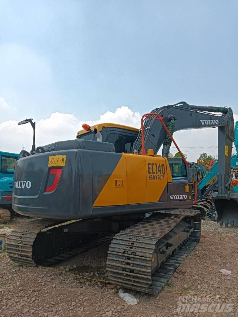Volvo EC 140 중형굴삭기 7톤-28톤