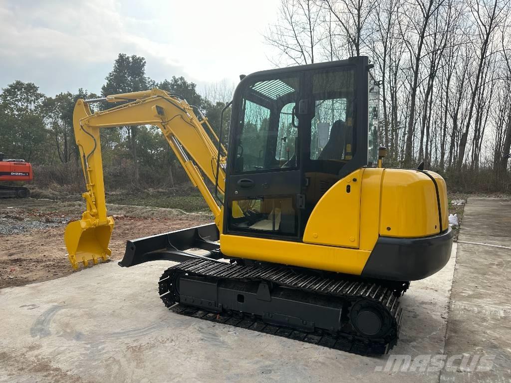 Komatsu PC56-7 대형 굴삭기 29톤 이상