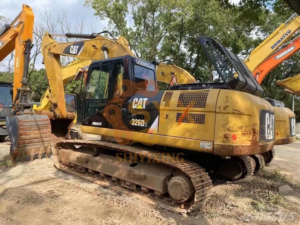 CAT 326 D2 대형 굴삭기 29톤 이상