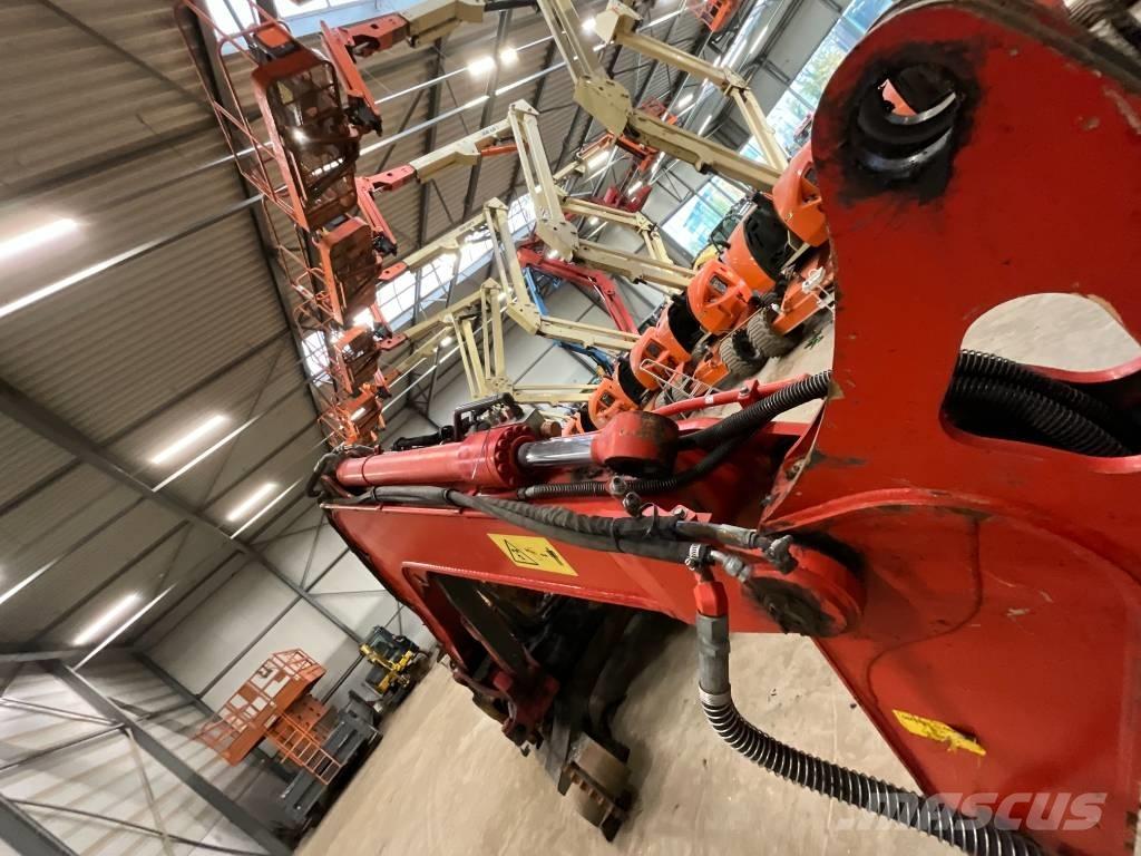 Volvo ECR 88 D 중형굴삭기 7톤-28톤