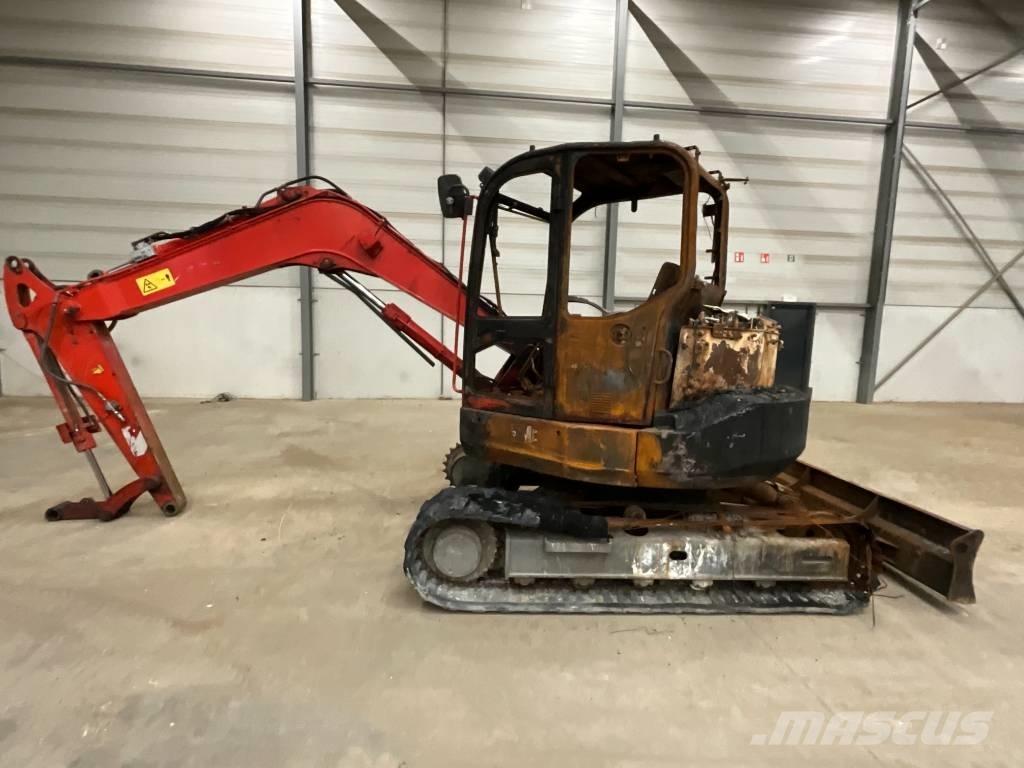 Volvo ECR 88 D 중형굴삭기 7톤-28톤