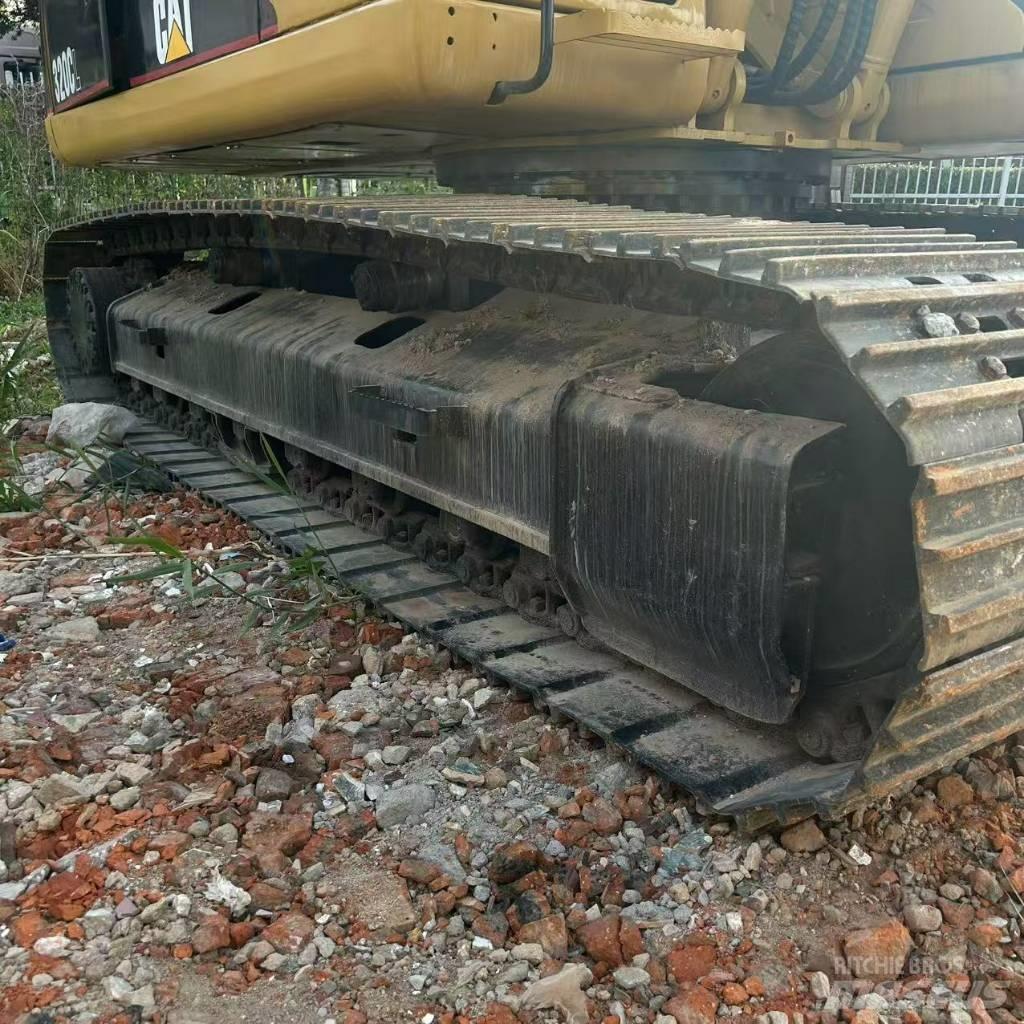 CAT 320 C 대형 굴삭기 29톤 이상