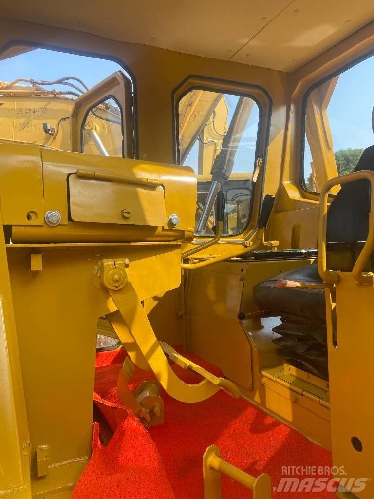CAT D 8 K 크롤러 도저
