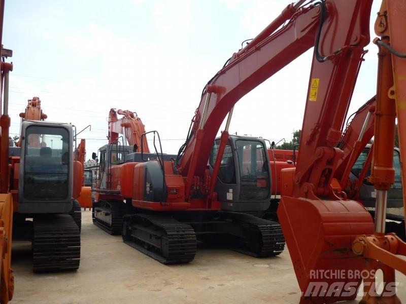 Hitachi ZX 225 US 대형 굴삭기 29톤 이상