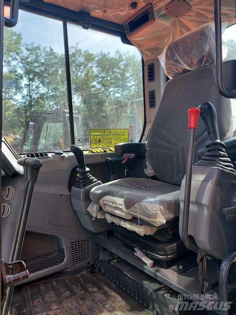 Doosan DX 85 R-3 중형굴삭기 7톤-28톤