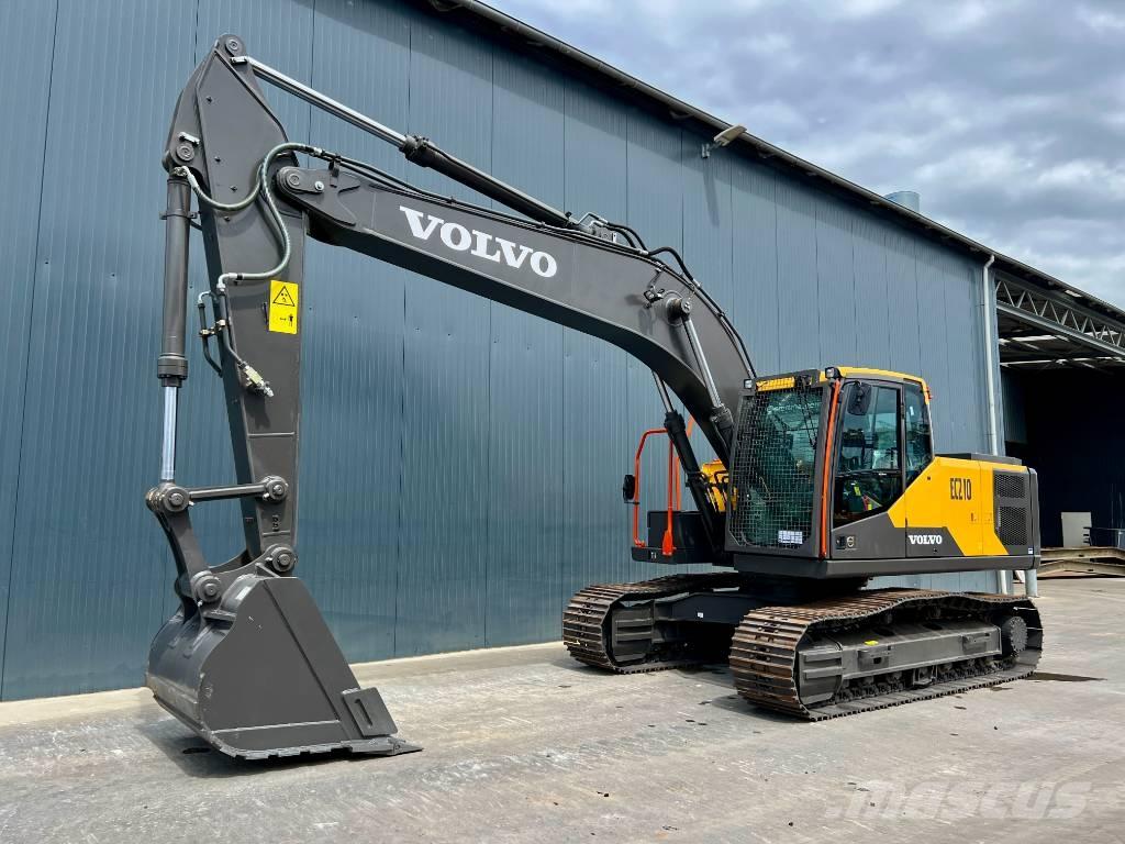Volvo EC210 대형 굴삭기 29톤 이상