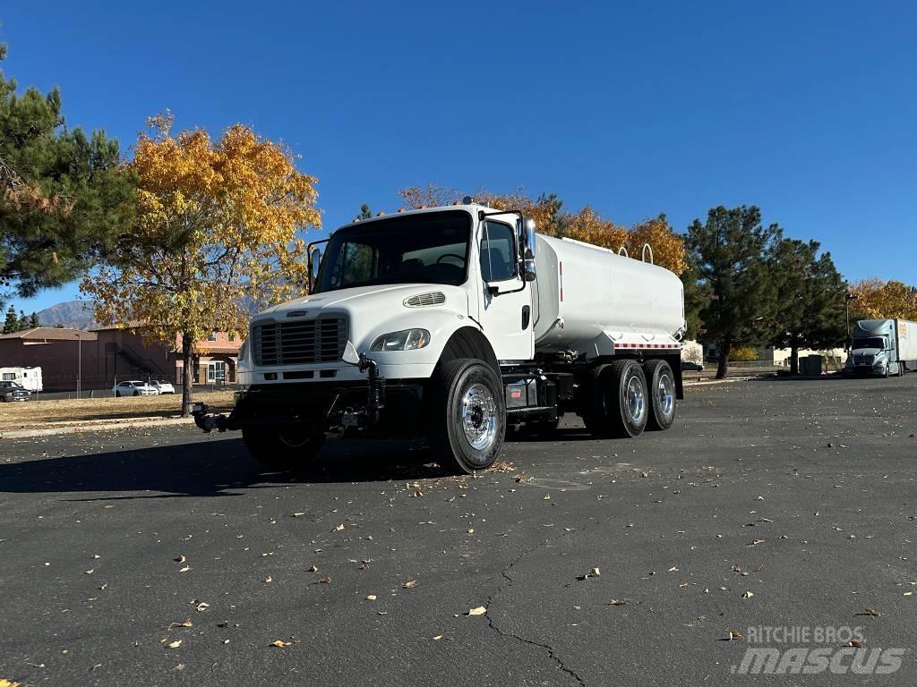 Freightliner M2 급수차