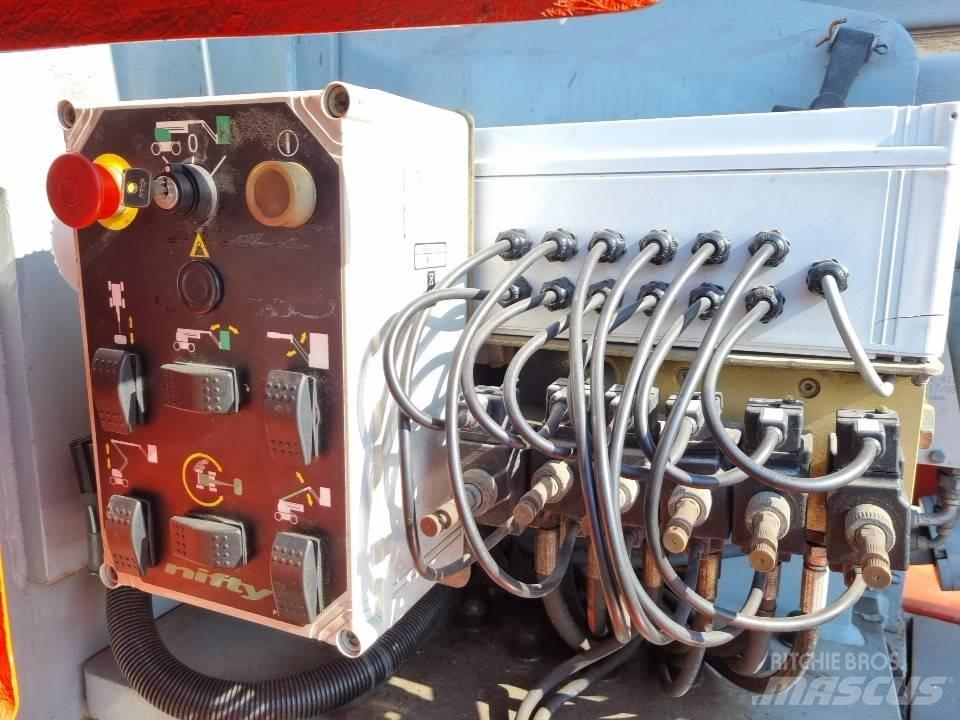 Niftylift HR 15 HDE 관절형 전동이동 리프트