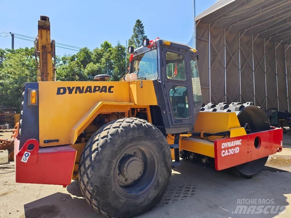 Dynapac CA 301 D 싱글 드럼 롤러