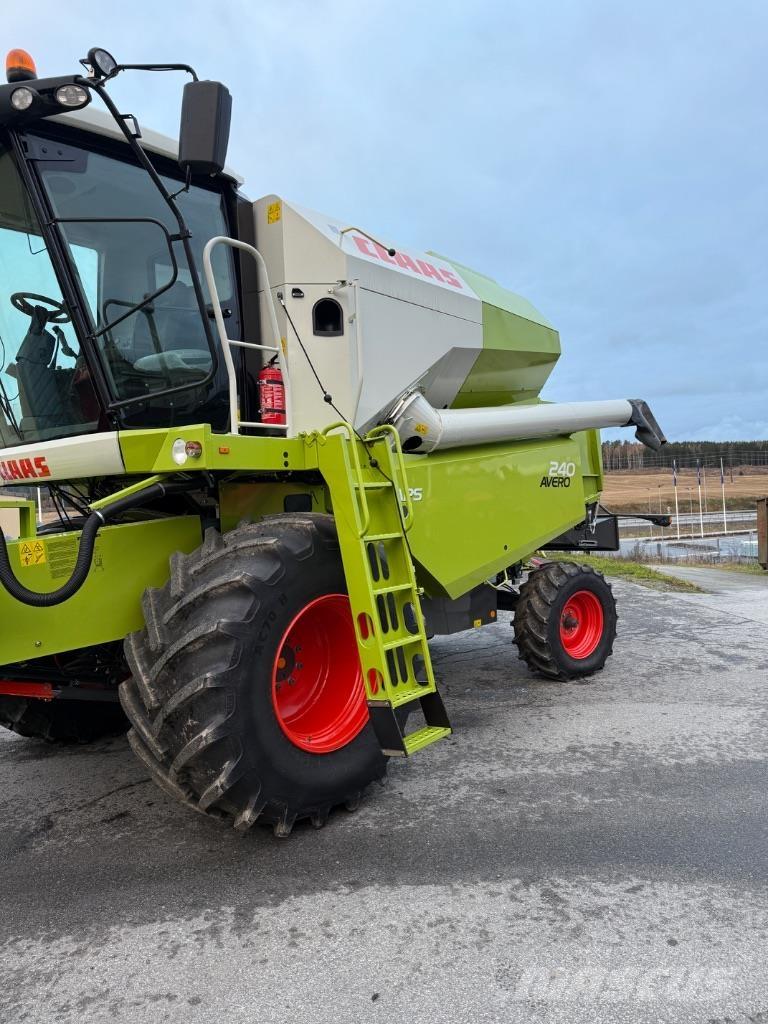 CLAAS Avero 240 콤바인 수확기