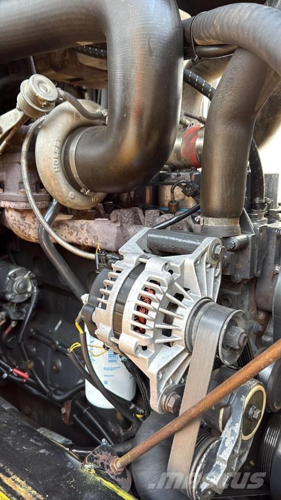 JCB 718 연결식 홀러