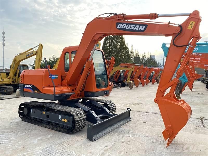 Doosan DH 80 대형 굴삭기 29톤 이상