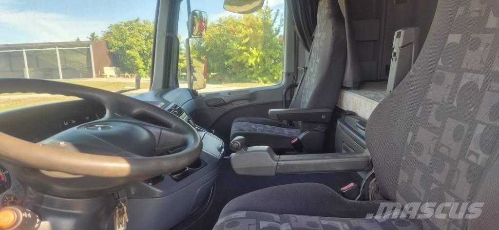 Mercedes-Benz Actros 산림 기계 운반 트럭