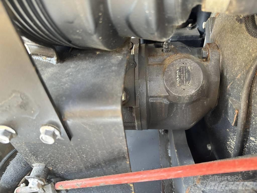 Volvo EC55B 대형 굴삭기 29톤 이상