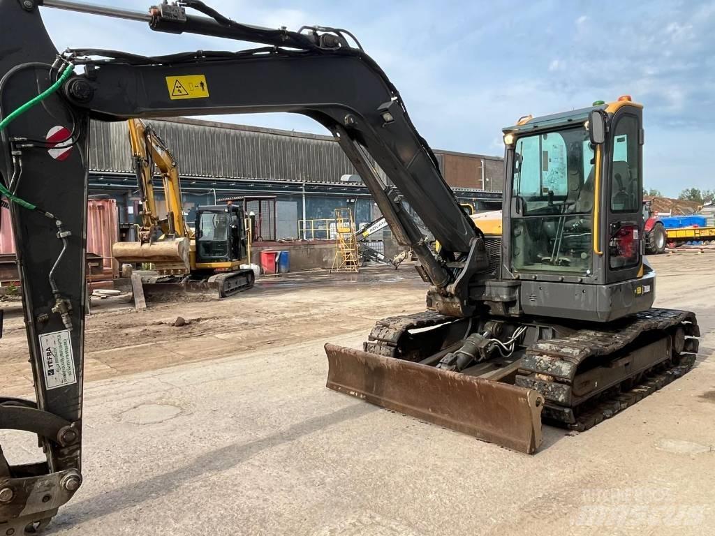Volvo ECR 88 D 중형굴삭기 7톤-28톤