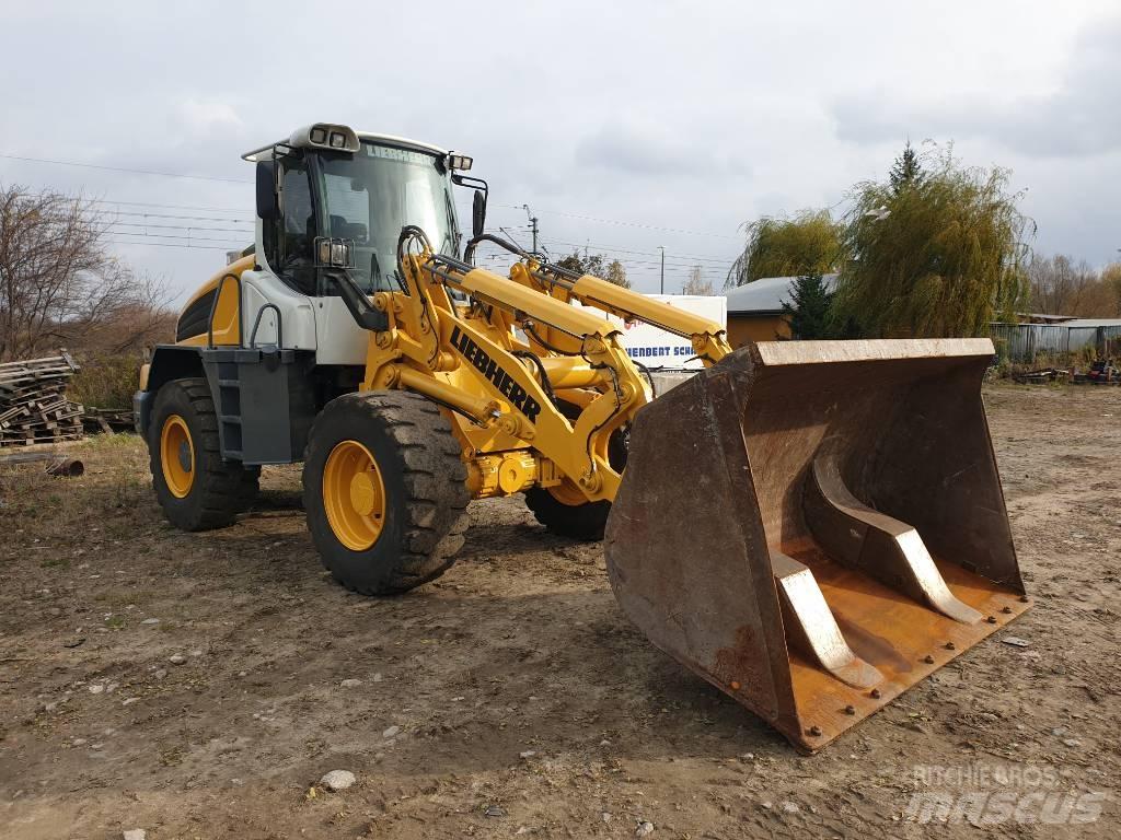 Liebherr L 524  휠로우더