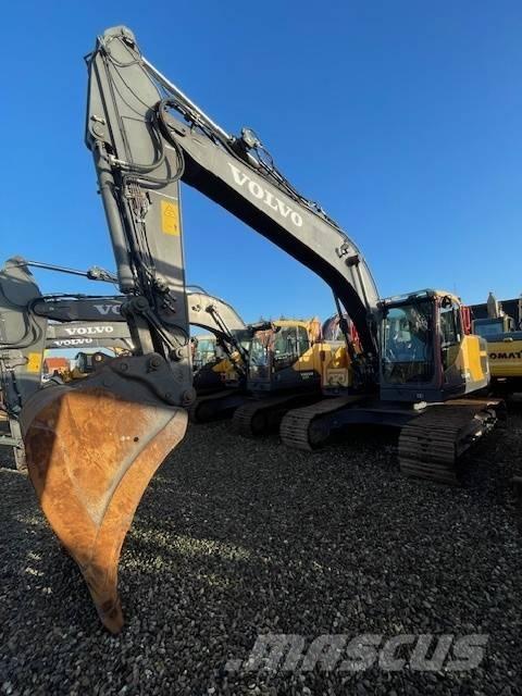 Volvo EC220EL 대형 굴삭기 29톤 이상