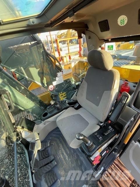 Volvo EC220EL 대형 굴삭기 29톤 이상