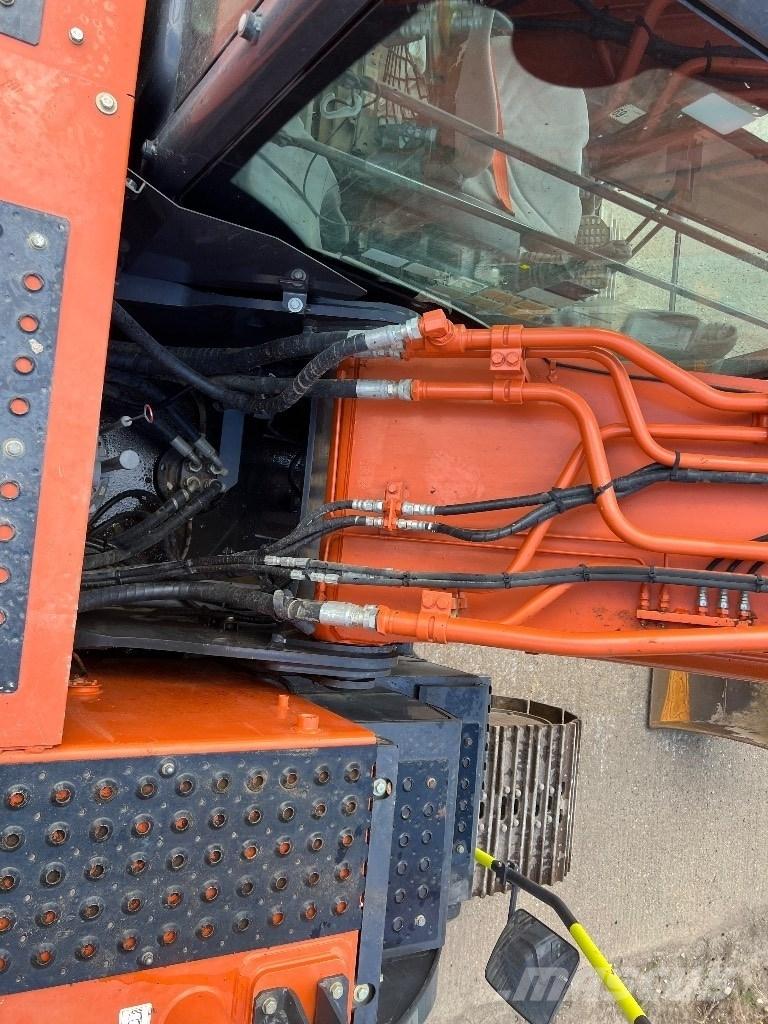 Hitachi zx210-6 대형 굴삭기 29톤 이상
