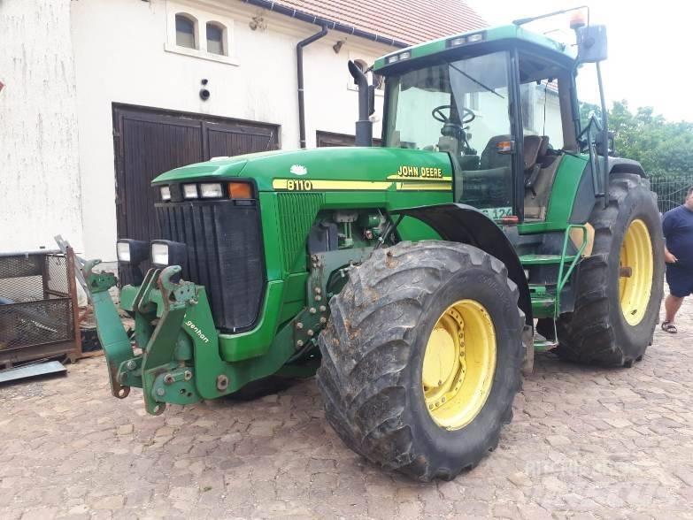 John Deere 8110 트랙터